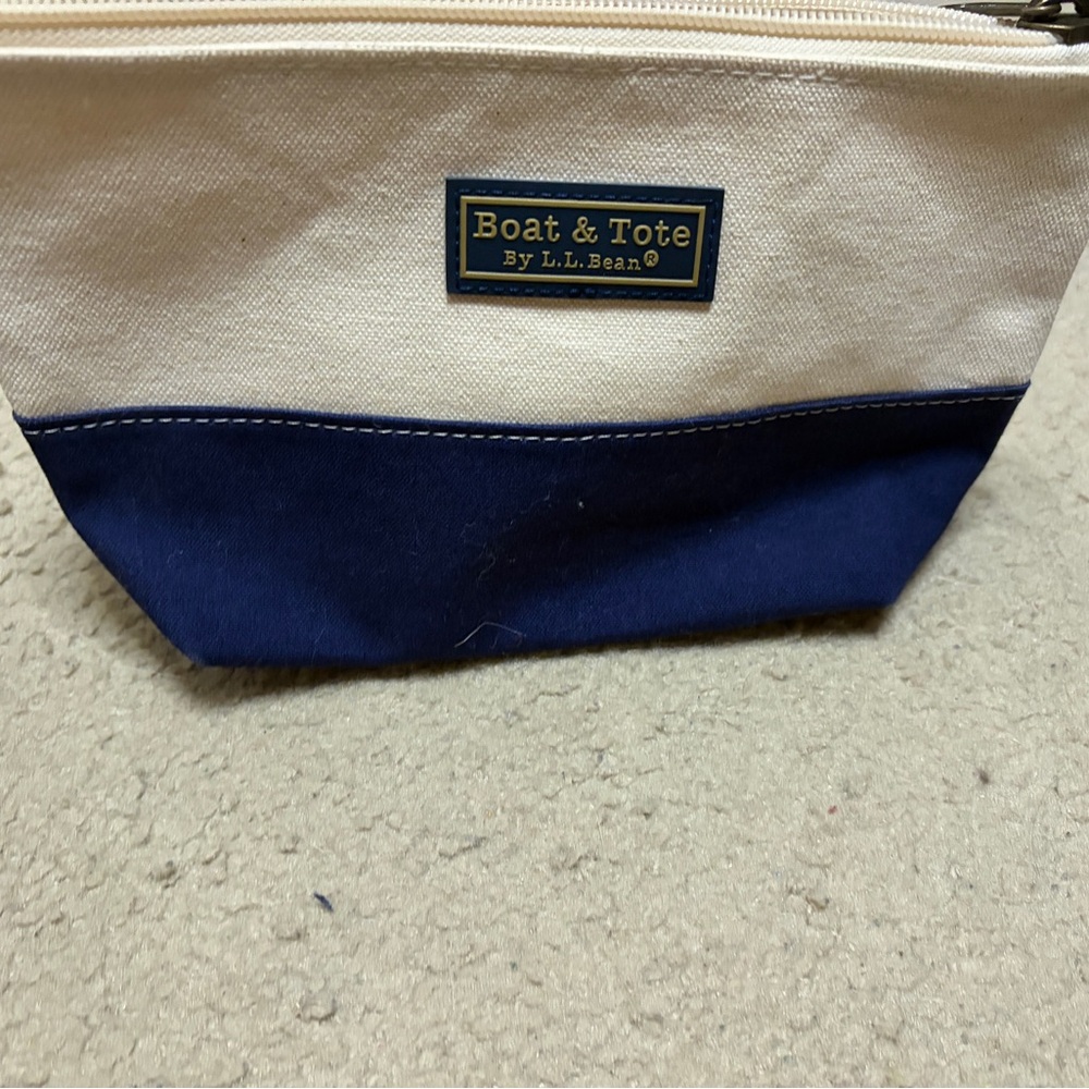 L.L. Bean Boat & Tote pouch